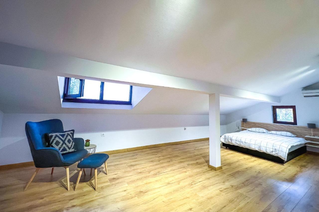 Deluxe Central Rooms Karlovo Ngoại thất bức ảnh